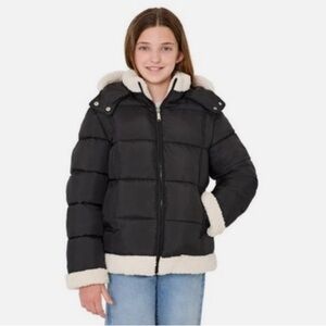 Sam Edelman girls Black Jacket with Cream Trim. Size 7/8. NWT.